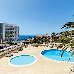 apartamentos-copacabana.adeje-hotels.com/